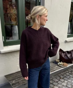 PETITEKNIT Hannah Sweater V-neck